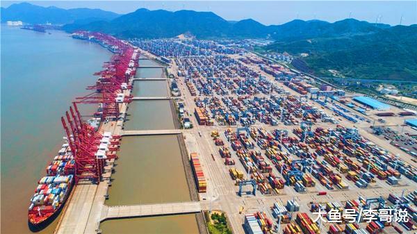 将日用品卖给外国人赚35亿，被评为宁波最佳雇主，却鼓励员工离职