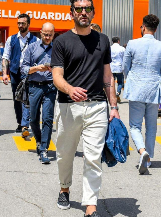 白色T恤的几个雷区，很多男士都踩中，真的很难看