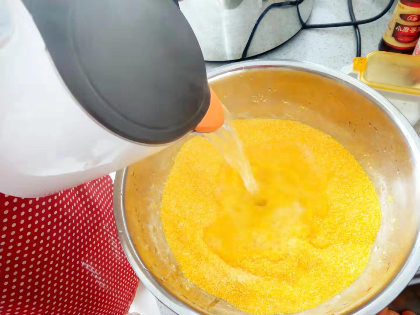 济源特产蒸菜糕，是我吃过最好吃的窝窝头，蓬松柔软越吃越香