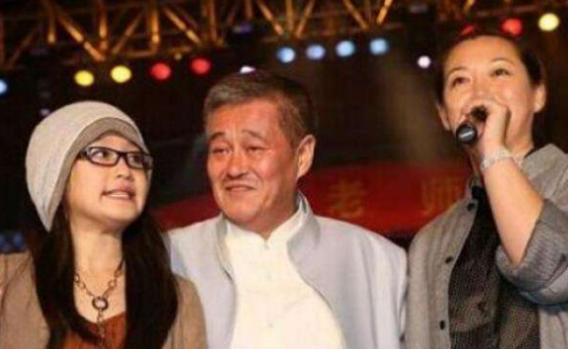 赵本山前妻，年近六十未嫁就是为自己争口气，如今成富婆