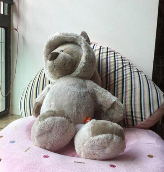 参观惠英红在香港的家，虽然是老牌演员，每天饭菜却是青菜咸鱼