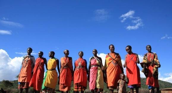 非洲的女孩不用卫生巾，来月经的时候怎么处理呢？来看看吧