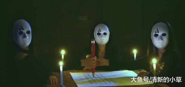 凌晨12点两名女生在宿舍玩笔仙，被老师送进医院，全校不淡定了