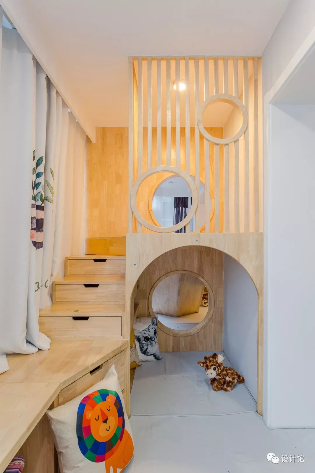 128㎡简约复式，就因阳台改成滑滑梯，邻家孩子来了都不肯走了