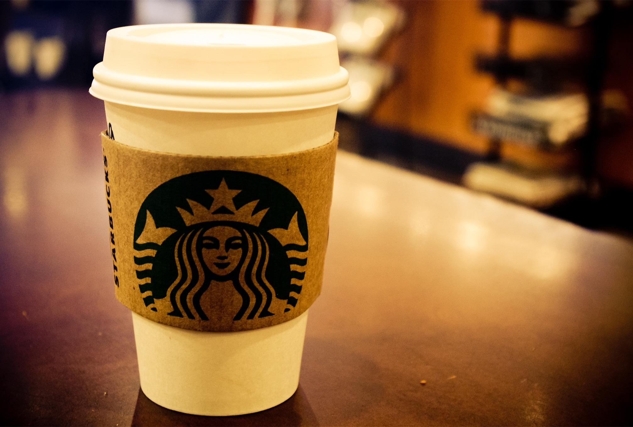 都是送奶茶：暖男送一点点，直男送蜜雪冰城，而渣男赢在了起跑线