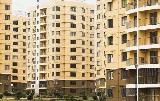 我国房子已够34亿人居住，为什么还在不停建房，房价还不停上涨？