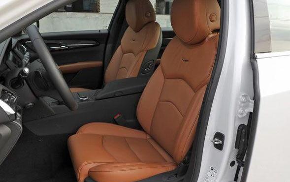 又一豪华车成“降价王”，连跌22万，档次不输奔驰S级，能火吗？