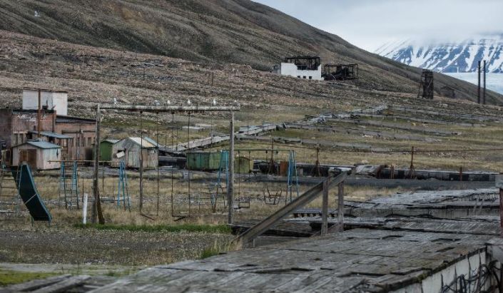 100年前，此国硬塞给我国一块没用的土地，如今此国悔青了肠子!