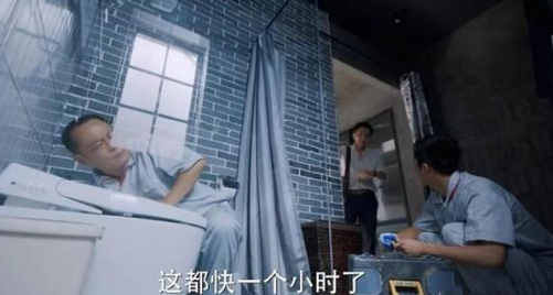 带你看看刘烨住的豪宅，如今定居在国外，内部装修很念旧