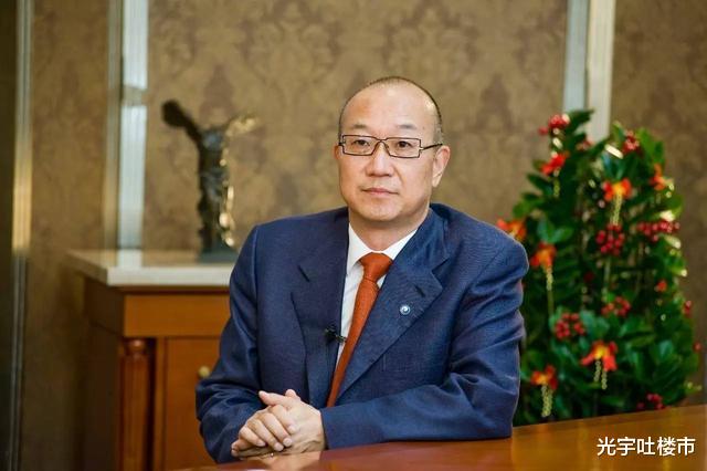 现在适合买房吗？地产大佬冯仑称，暂时先别买，2020年下半年买