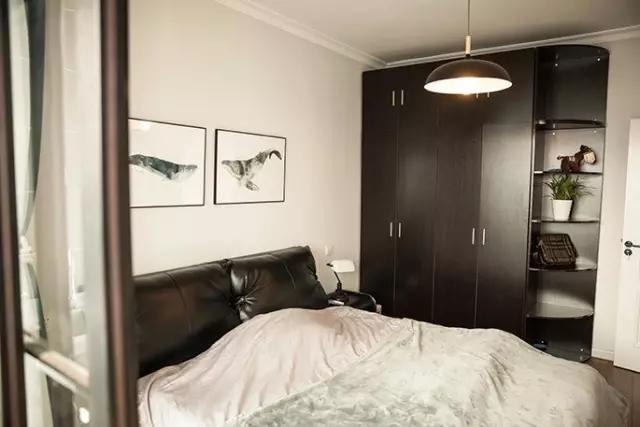 剩男为相亲买54㎡小户型，客厅缩小两倍，硬把一居室改造两室一厅！