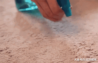 客厅清洁三大难题，这些妙招你get到了吗？