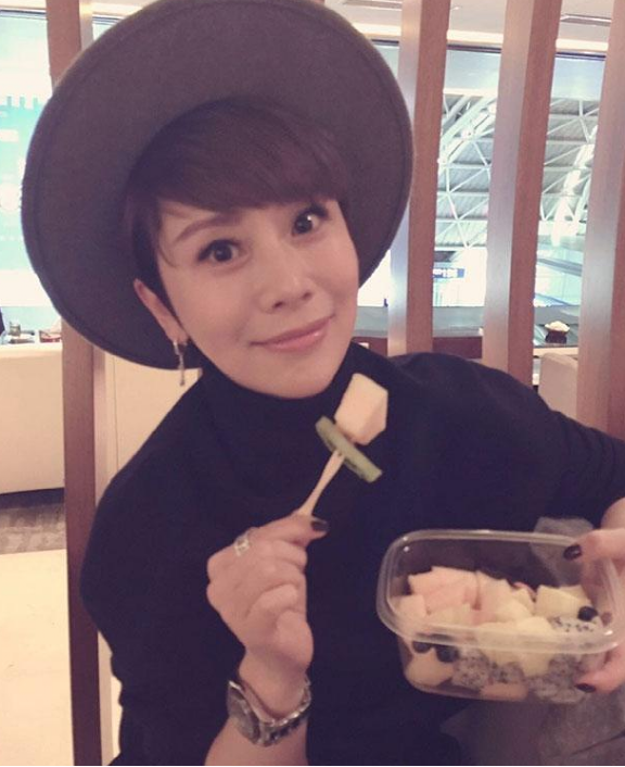 晒晒海清住的豪宅，在家也经常吃素菜，不愧是国民好媳妇