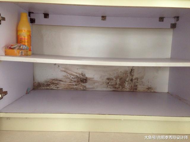 只要在厨房橱柜底部加上一层膜，蟑螂怕光怕热，再也不敢进我家了