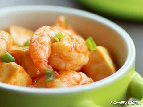 非常适合盖饭吃的菜肴，好吃美味很下饭，Q弹的虾肉，嫩滑的豆腐