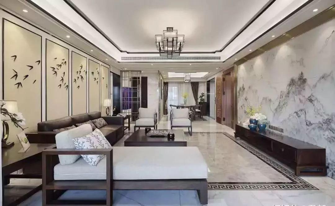 客厅铺地砖, 加圈波打线, 提升档次感!