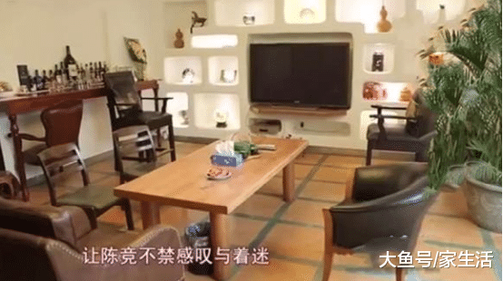 带你参观方青卓的豪宅，家里用砖头砌了个旋转楼梯，太有创意了