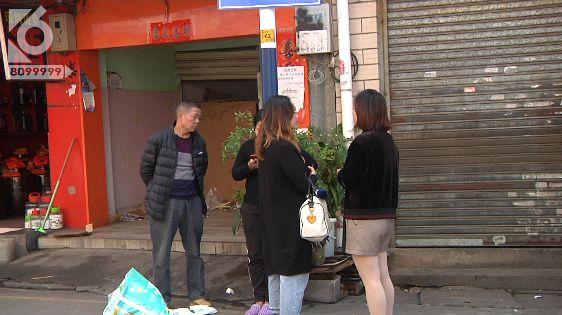 三个月大女婴纸尿裤内发现活虫，气愤家长找商家讨要说法