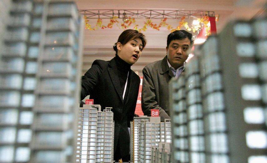 在中国，没有住房连老婆都娶不到，房价仍在涨，年轻人该怎么办？