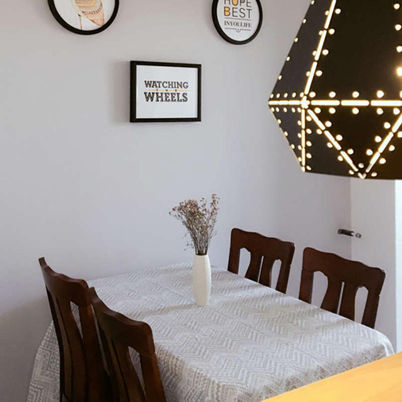 北欧巧用亮色，让家充满热情与活力