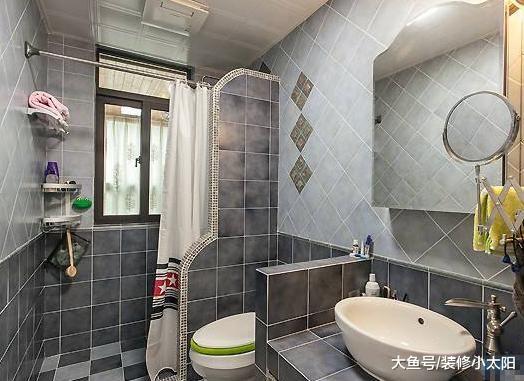卫生间万万不要装淋浴房了，如今流行装这种代替，既美观又防水