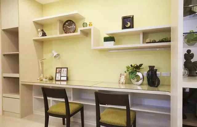 76平老房爆改，缩小空间两房变三房，紧凑的小户型！