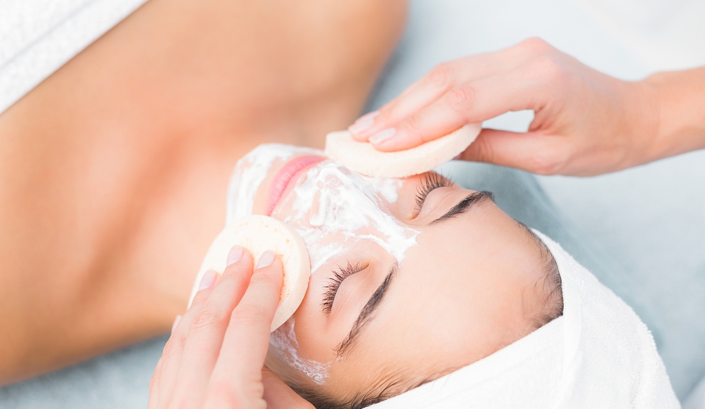 植物“轻护肤”，告诉你基础护肤的绪窍