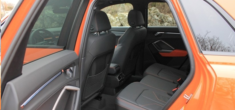 优质的内饰和高科技水平