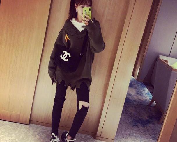 用过的口红还卖320，她最近很缺钱吗？