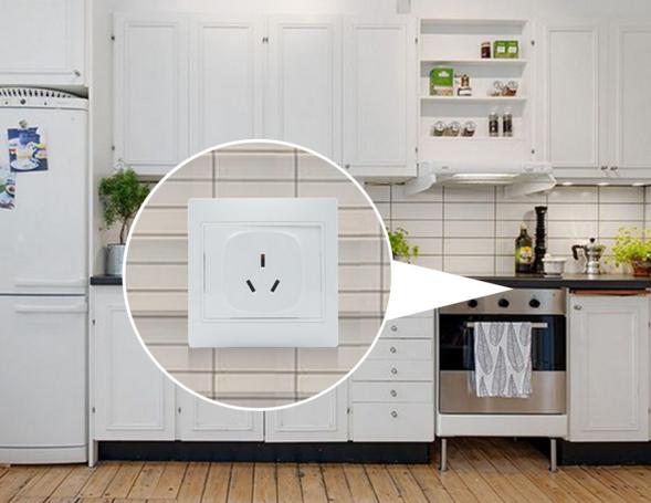 厨房越来越流行装这种插座，一个能顶几个用，电器再多也不愁