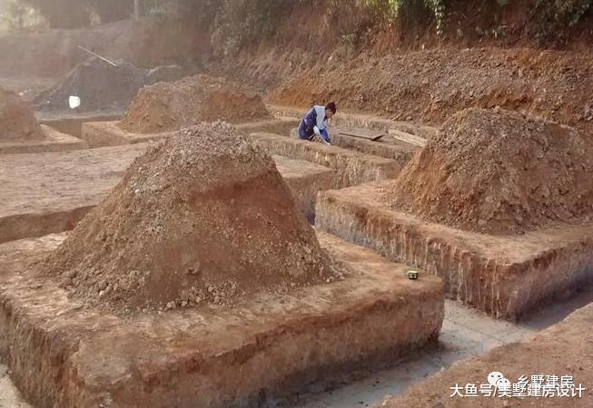 云南农村建房子，准备搬进新房子，干了一件令人害怕的事！