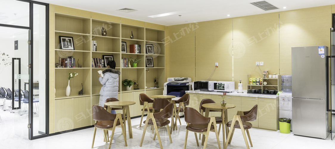 WeWork与氪空间的路演秀