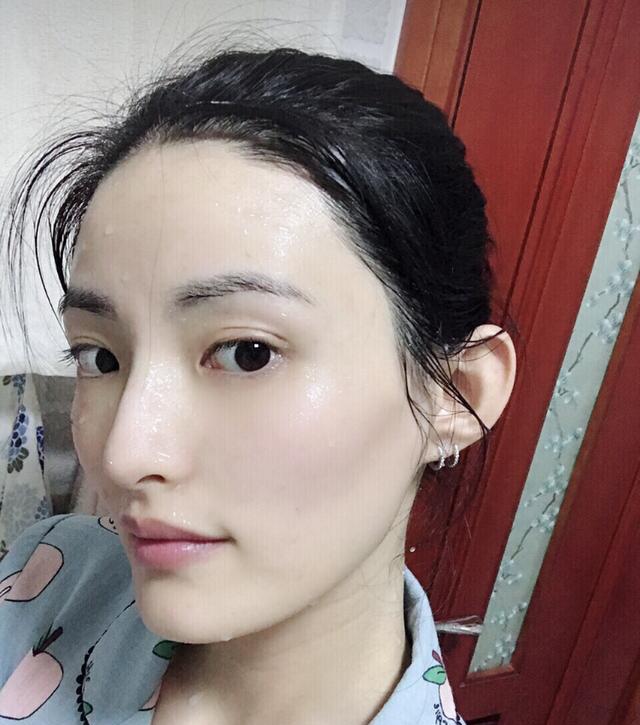 袁姗姗推荐世界上0差评的面膜，林允用了8年，网友：黑色素收割机