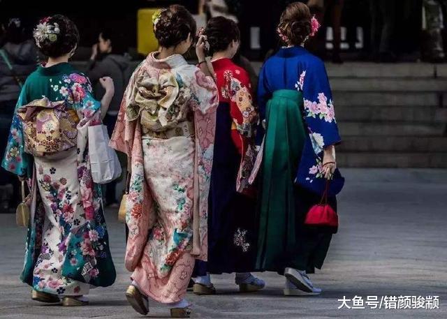 為什么日本男性回家的時候，都會在門口喊一聲？網友：怕看到什么