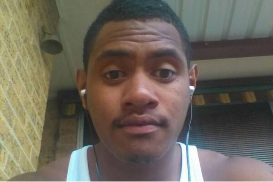 59岁老太散步遭黑人袭击并侵犯，事后还口头羞辱老太：你真棒