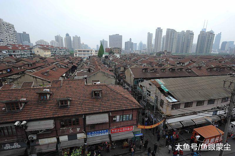 炒房者担心的事来了？三个好消息落地，利好楼市的刚需者