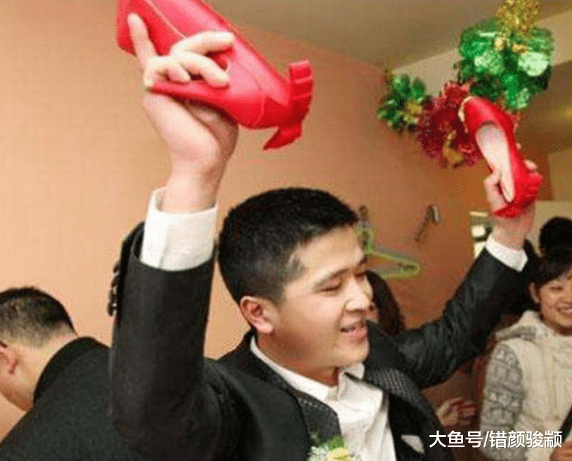最缺德的伴娘火了，把婚鞋藏在這個部位，網友：只顧著自己爽？