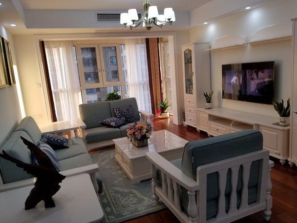 晒晒完工110平新房，背景墙组合柜很实用，花了30万