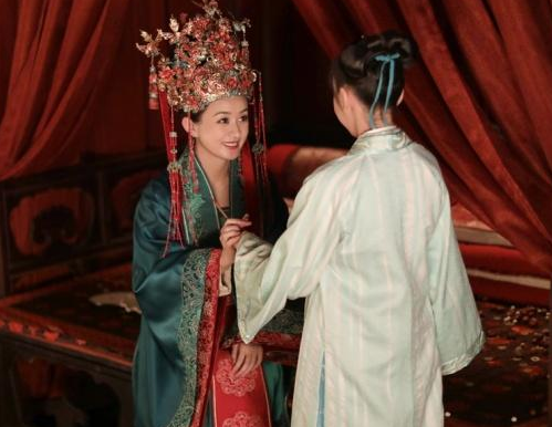 3部虐狗甜蜜爱情剧，一部芒果独播，一部靠女二上热搜