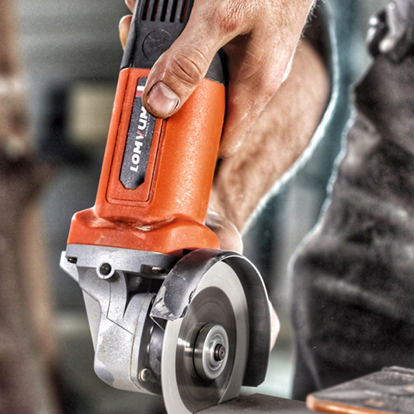 瓦工老师傅常用的一些小工具，干起活来顺手有高效，真聪明