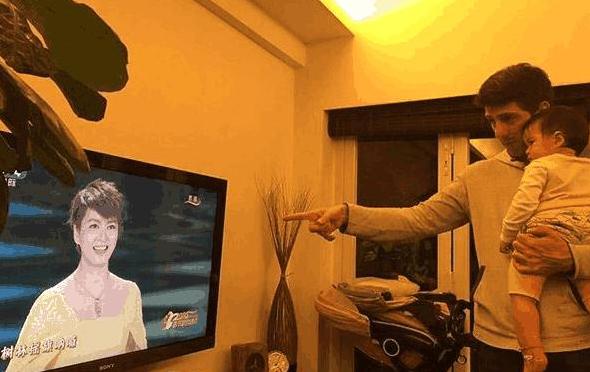 晒晒梁咏琪现实的豪宅，如今生活在国外，房子装修很豪华