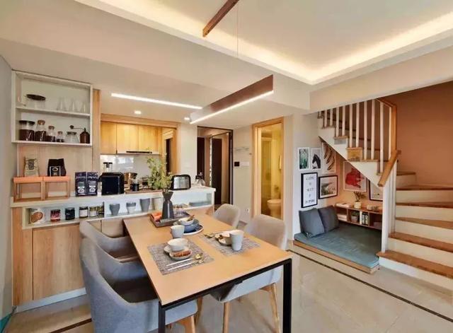 来广州不到5年，竟能买下地铁四房