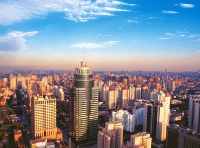 百城住宅库存连续8个月增长，三季度房企有望降价促销