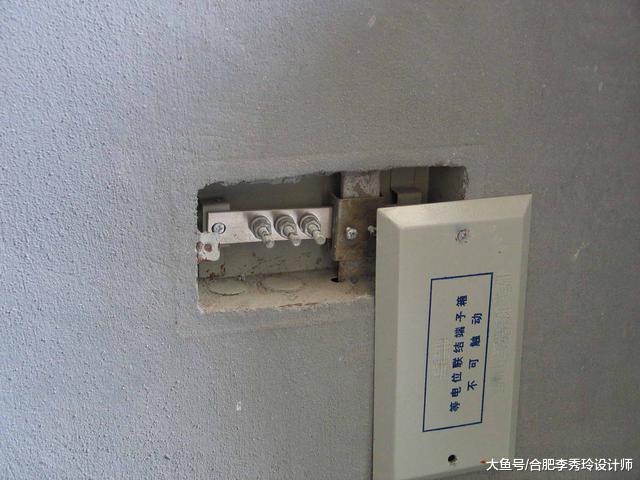 ?卫生间等电位箱这么重要, 邻居家却封起来, 师傅斥责: 自断保命装置!