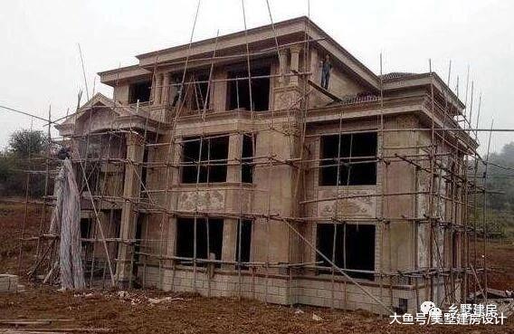 为什么有些农村自建房, 建到一半就停工, 里面竟然有这么多猫腻?