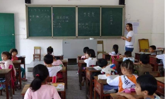 妈妈的朋友圈让孩子大半夜睡不着，有孩子发朋友圈就该收敛一点！