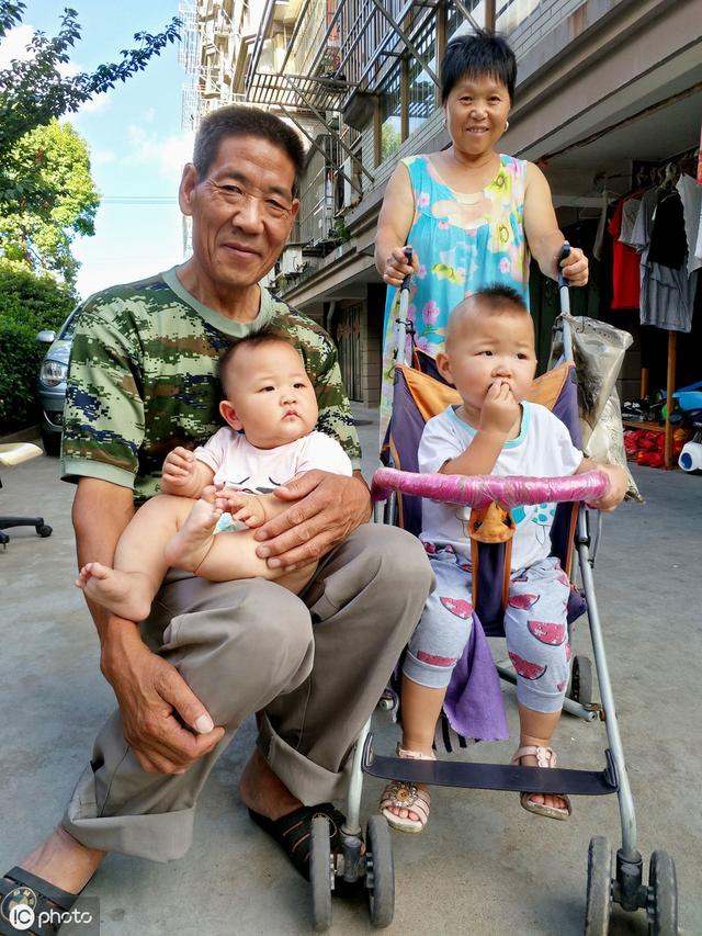 10万网友评论，高房价是导致人口减少的罪魁祸首！你认可吗？