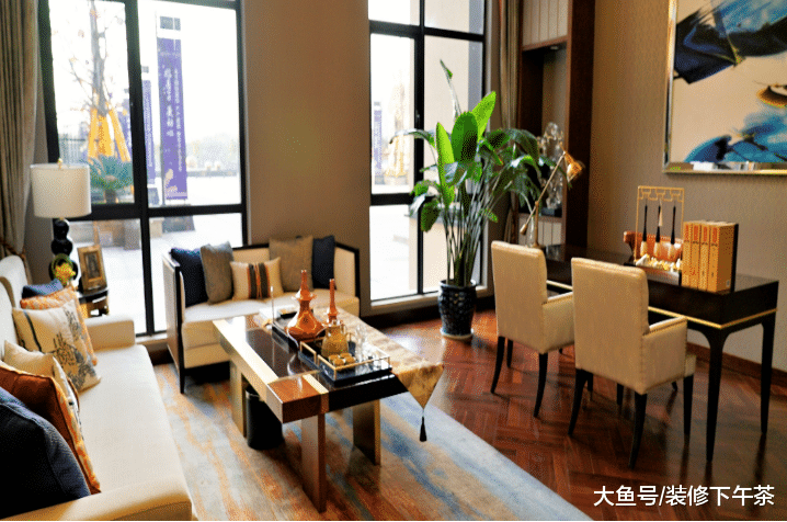 师傅给的配色设计，简直太好看了！看了我都想重装！