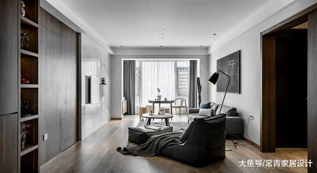 125㎡现代简约私宅，高级灰+原木色，以低调含蓄演绎高级奢华