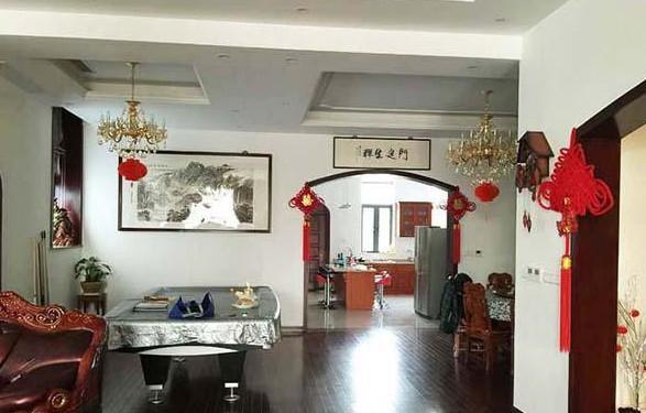 参观上海亲戚的超大豪宅，网友：这是唯一把别墅住成农村房的人！